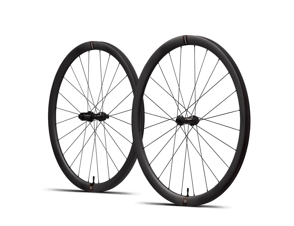 Juego Ruedas Carretera Reserve 36/39 Tubular Carbono DT Swiss 180 HG Center Lock Negro